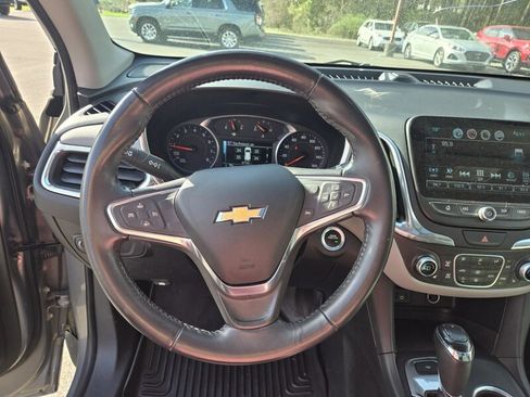 Used 2018 Chevrolet Equinox LT image 11