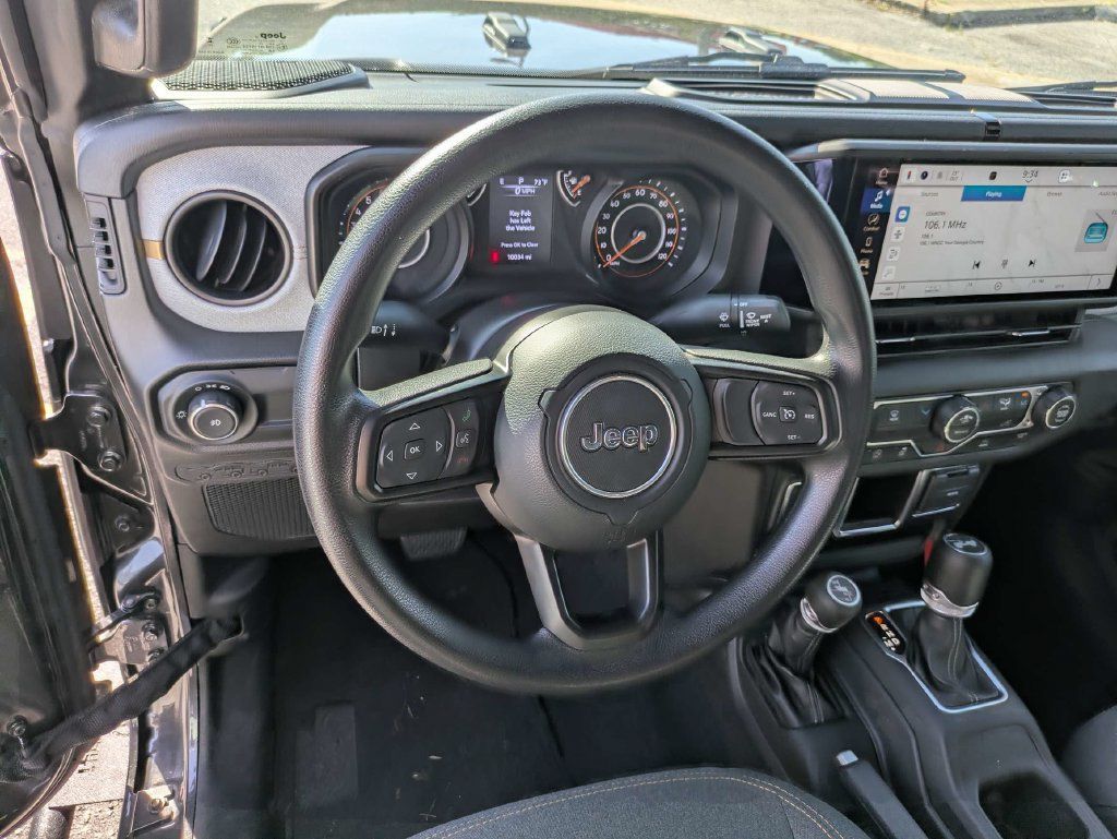 Used 2024 Jeep Wrangler Sport AWD/4WD image 16