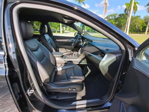Used 2021 Cadillac XT5 Luxury FWD image 37