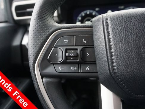 Certified 2025 Toyota 4Runner TRD Off-Road image 4