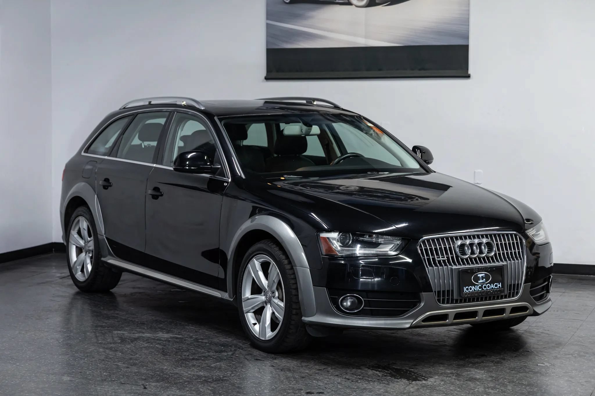 Used 2013 Audi A4 Premium w/ Convenience Pkg AWD/4WD image 2