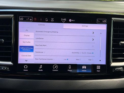 Used 2023 Chrysler Pacifica Touring-L FWD image 39