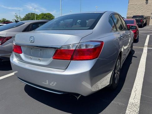 Used 2013 Honda Accord LX image 2