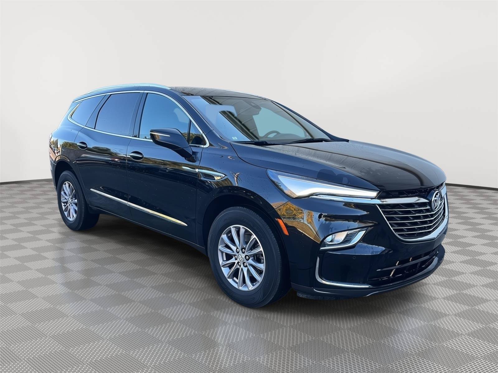 Used 2024 Buick Enclave Essence w/ Trailering Package, 5000 lbs. AWD/4WD image 4