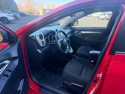 Used 2012 Toyota Matrix S image 3