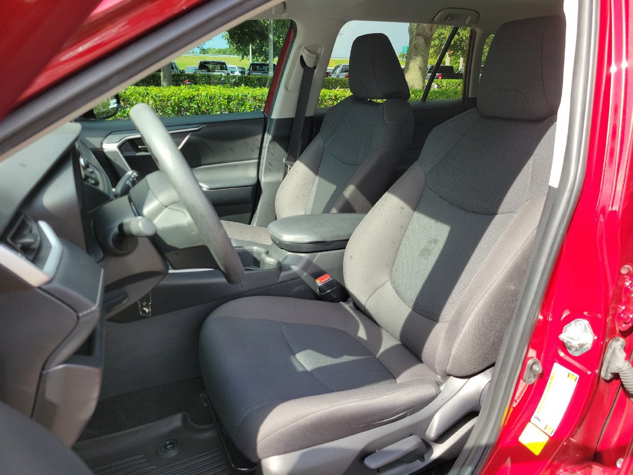 Used 2023 Toyota RAV4 LE FWD image 16