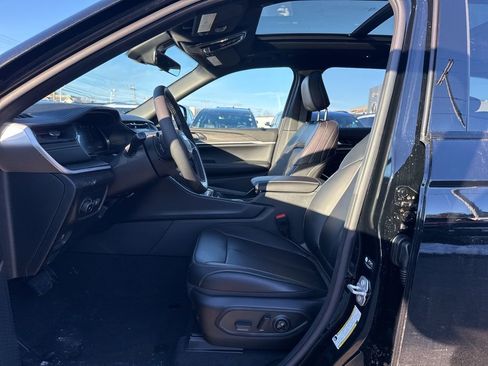 New 2026 Jeep Grand Cherokee Limited image 18