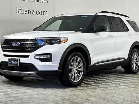 Used 2020 Ford Explorer XLT w/ Equipment Group 202A image 8