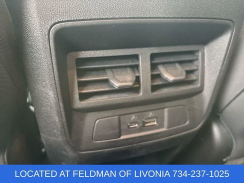 Used 2024 Chevrolet Colorado Z71 w/ Z71 Convenience Package 2 image 21