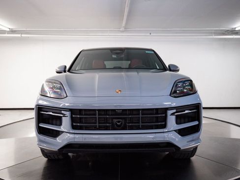 New 2026 Porsche Cayenne E-Hybrid Coupe AWD/4WD image 10