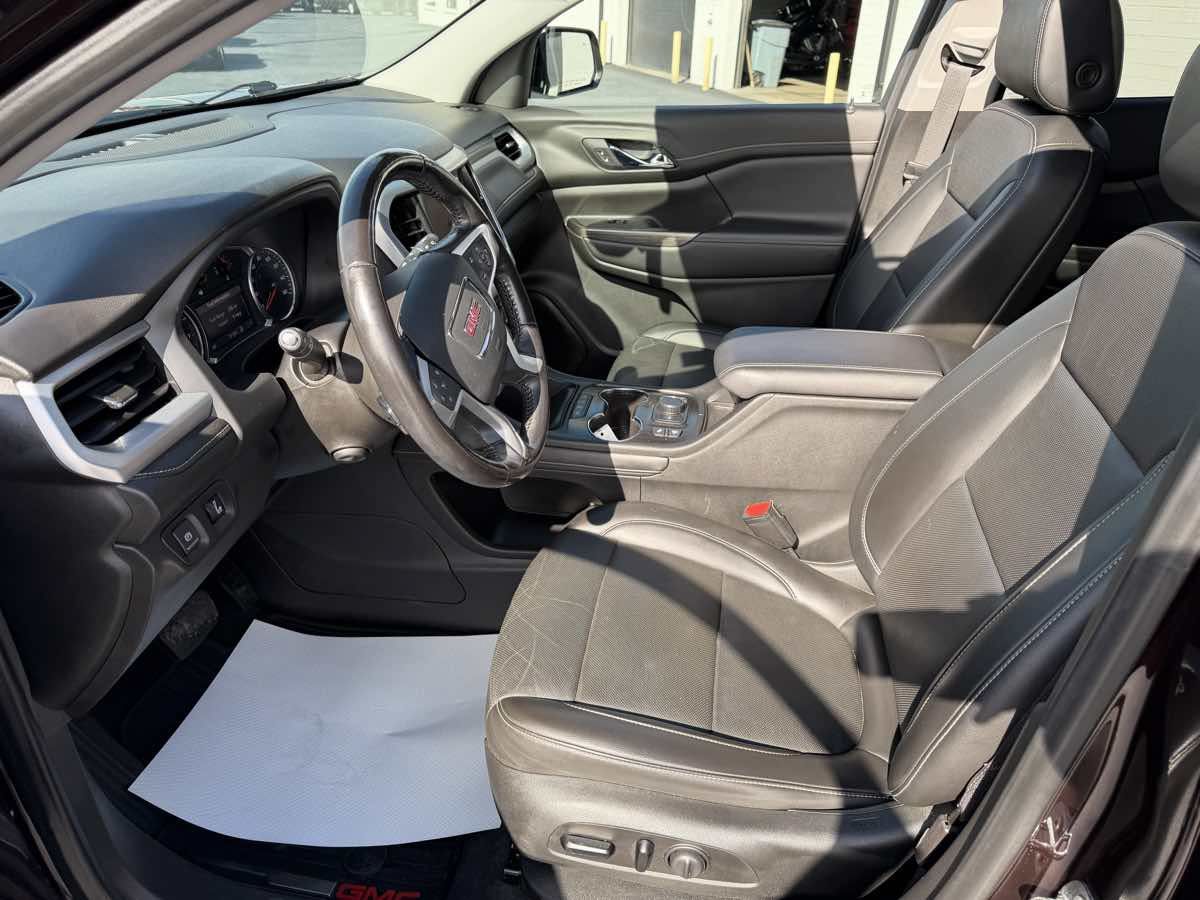 Used 2021 GMC Acadia SLT w/ Premium Package AWD/4WD image 11