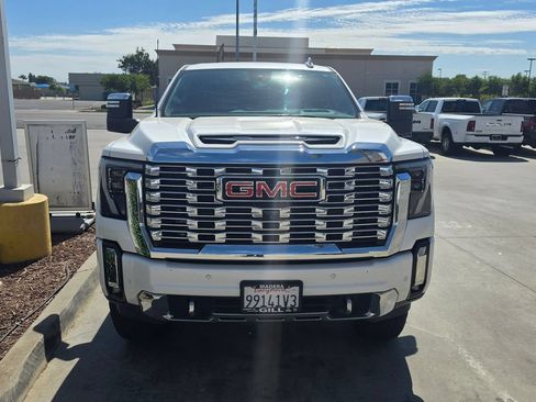 Used 2023 GMC Sierra 1500 Denali w/ Denali Reserve Package AWD/4WD image 2