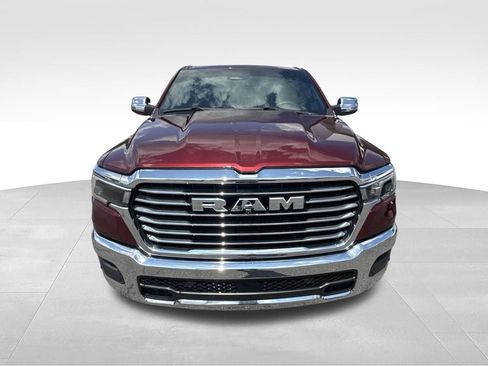 Used 2025 RAM 1500 Laramie AWD/4WD image 3