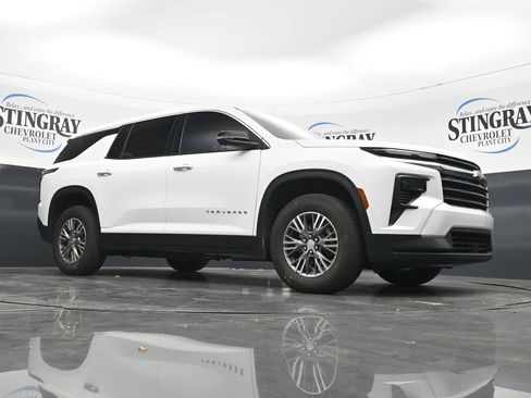 Certified 2024 Chevrolet Traverse LS FWD image 26