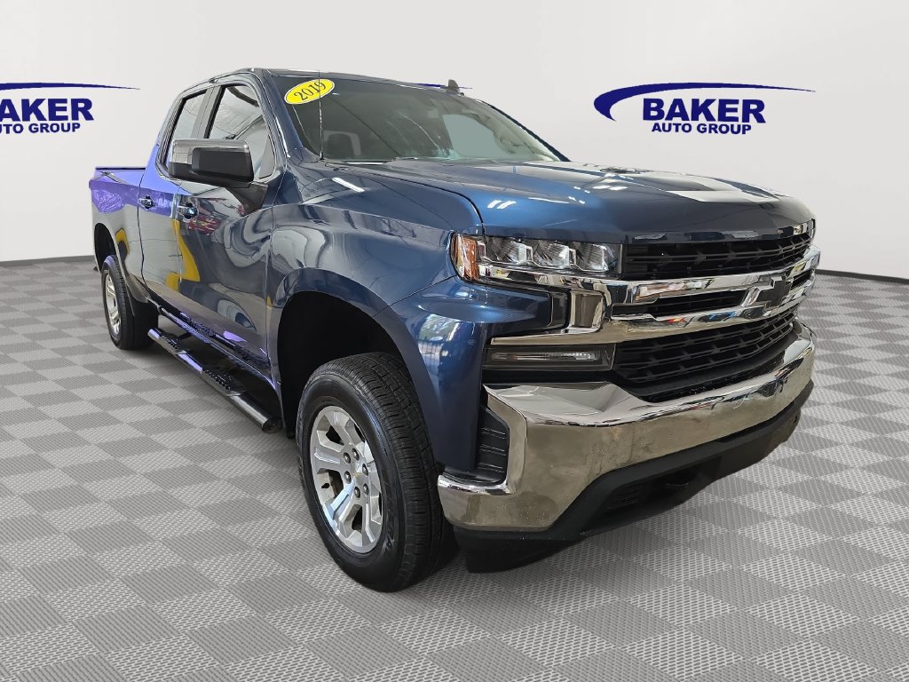 Used 2019 Chevrolet Silverado 1500 LT w/ All-Star Edition AWD/4WD image 3
