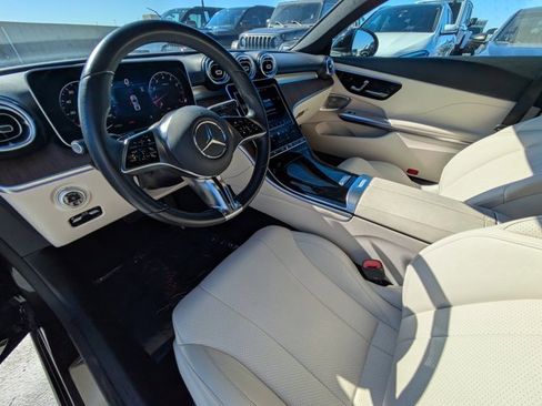 Used 2025 Mercedes-Benz CLE 300 4MATIC Coupe image 12