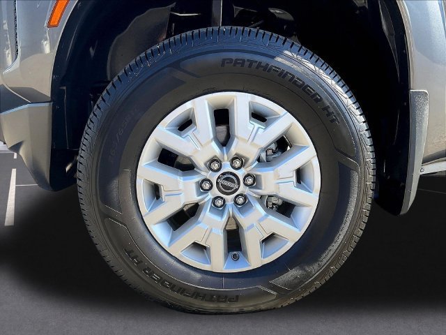 Used 2022 Nissan Frontier SV w/ Technology Package RWD image 37