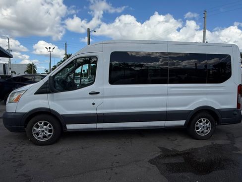 Used 2016 Ford Transit 350 XLT RWD image 3