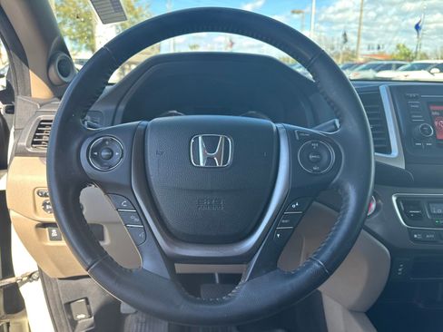 Used 2018 Honda Ridgeline RTL image 17