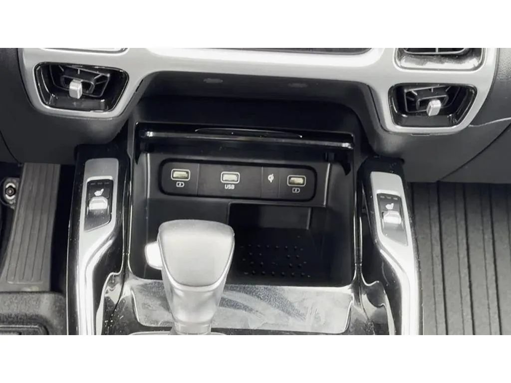 Used 2022 Kia Sorento SX AWD/4WD image 16