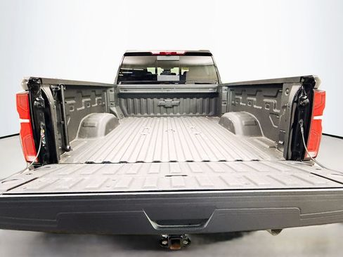 Used 2025 Chevrolet Silverado 2500 LTZ w/ LTZ Premium Package AWD/4WD image 28