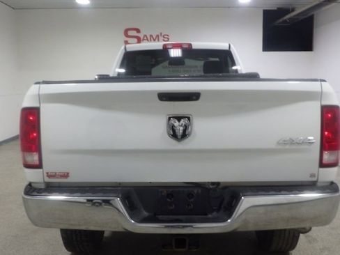 Used 2015 RAM 2500 Tradesman w/ Chrome Appearance Group AWD/4WD image 3