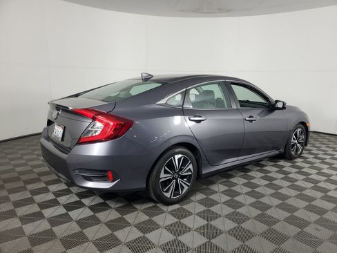 Used 2016 Honda Civic EX-T image 4