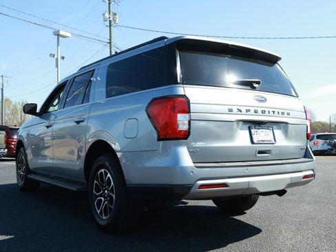 Used 2024 Ford Expedition Max XLT image 8