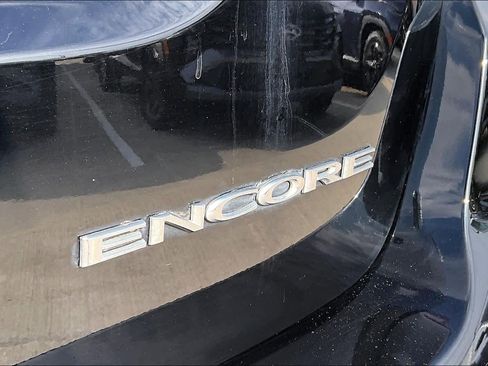 Used 2019 Buick Encore Essence image 28