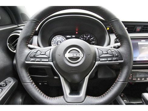 Used 2024 Nissan Kicks SR FWD image 11