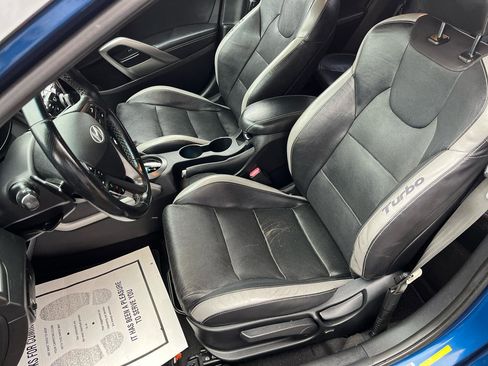 Used 2016 Hyundai Veloster Turbo image 23