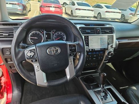 Used 2020 Toyota 4Runner Limited image 17