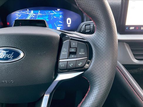 Used 2025 Ford Explorer ST-Line image 24