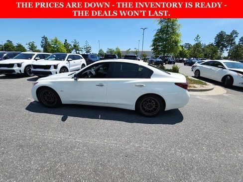 Used 2020 INFINITI Q50 Luxe RWD image 9