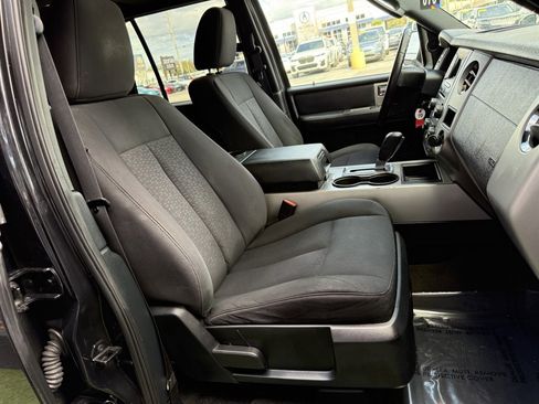 Used 2015 Ford Expedition EL XLT image 21