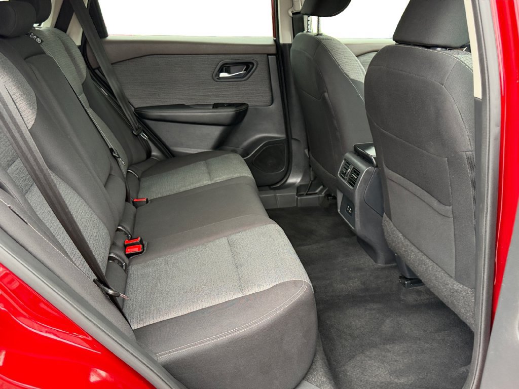 Used 2023 Nissan Rogue SV AWD/4WD image 9