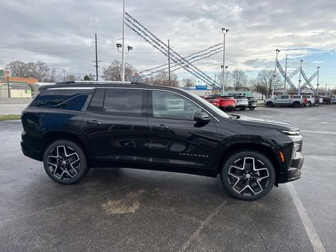 New 2026 Chevrolet Traverse High Country w/ LPO, Floor Liner Package image 18