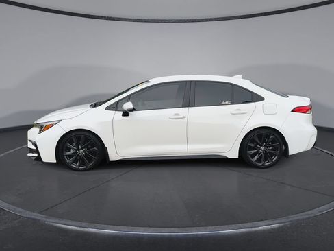 Used 2024 Toyota Corolla SE FWD image 5
