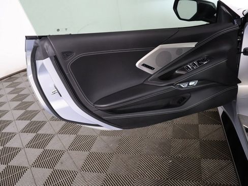 Used 2021 Chevrolet Corvette Stingray Premium Conv w/ Z51 Performance Package RWD image 28