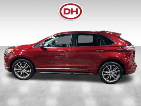 Used 2019 Ford Edge Titanium w/ Equipment Group 301A image 8