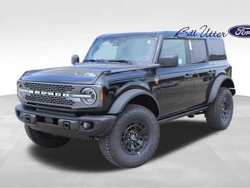 New 2026 Ford Bronco Badlands AWD/4WD image 1