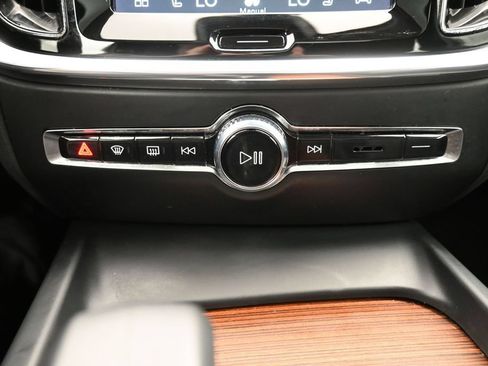 Used 2024 Volvo S60 B5 Plus AWD/4WD image 18