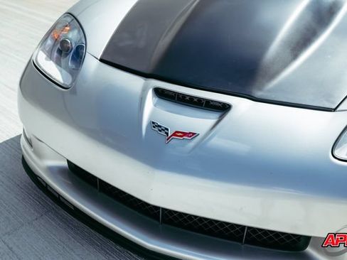 Used 2006 Chevrolet Corvette Z06 w/ Preferred Equipment Group RWD image 26