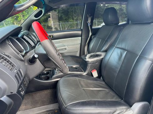 Used 2008 Toyota Tacoma PreRunner RWD image 11