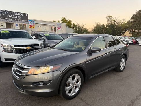 Used 2011 Honda Crosstour EX-L image 3