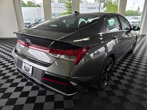 New 2026 Hyundai Elantra SEL Sport Premium FWD image 3