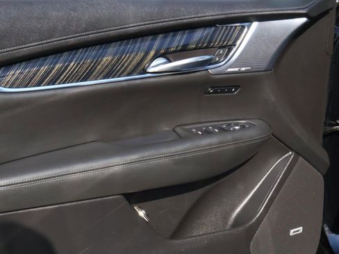 Used 2023 Cadillac XT6 Premium Luxury image 21