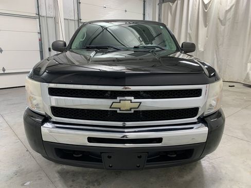 Used 2011 Chevrolet Silverado 1500 W/T w/ LS Package AWD/4WD image 14
