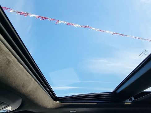 Used 2024 Chrysler Pacifica Pinnacle w/ Trailer Tow Group image 26