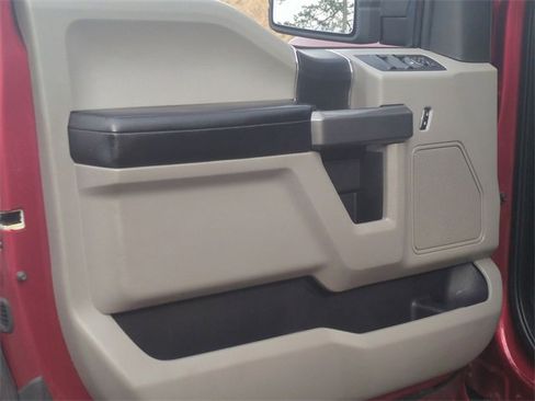 Used 2015 Ford F150 XLT w/ Equipment Group 301A Mid image 30